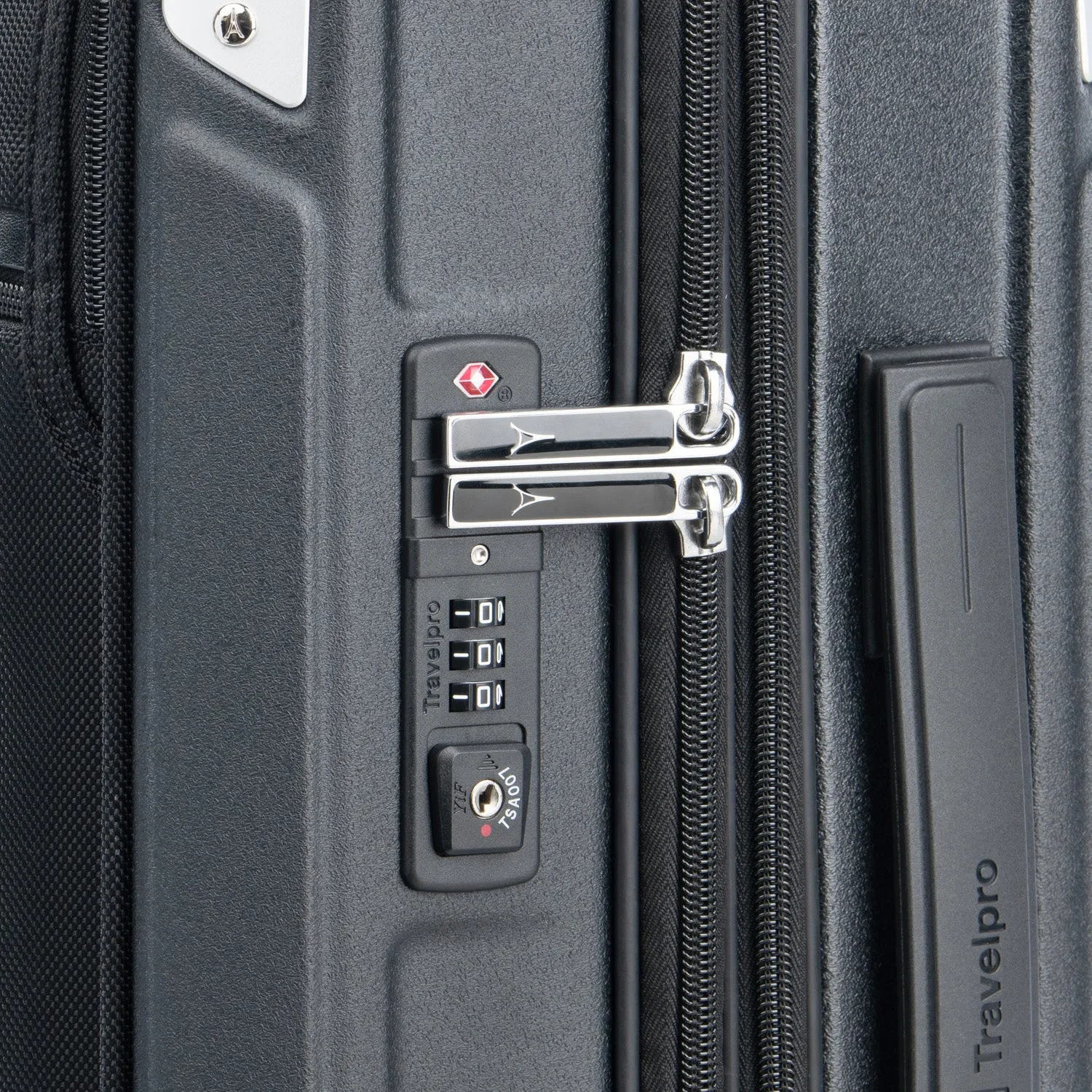 Platinum® Elite Carry-On Business Plus Hardside Spinner