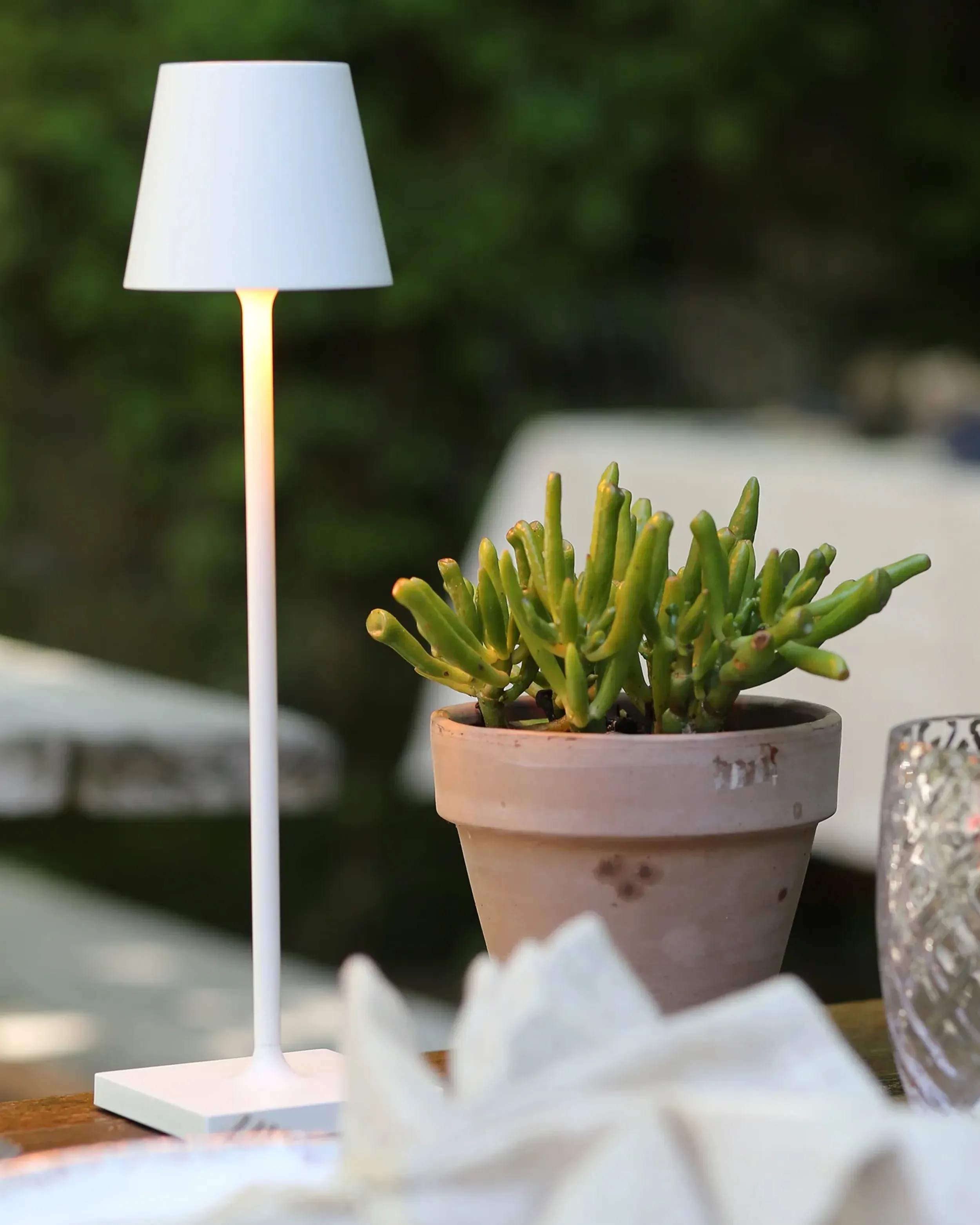 Zafferano Lampes à Porter Poldina micro table lamp